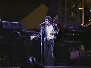 16 - Bad (Bad Tour Yokohama)