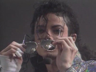 01 - Jam (Live in Bucharest)