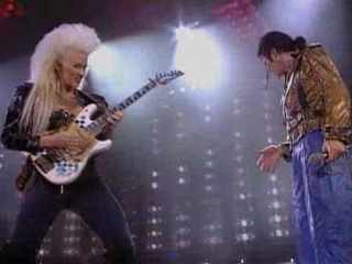 10 - Working Day and Night (Live in Bucharest)