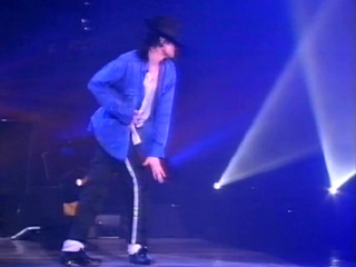 10 - The Way You Make Be Feel (Live Brunei 07/16/96)